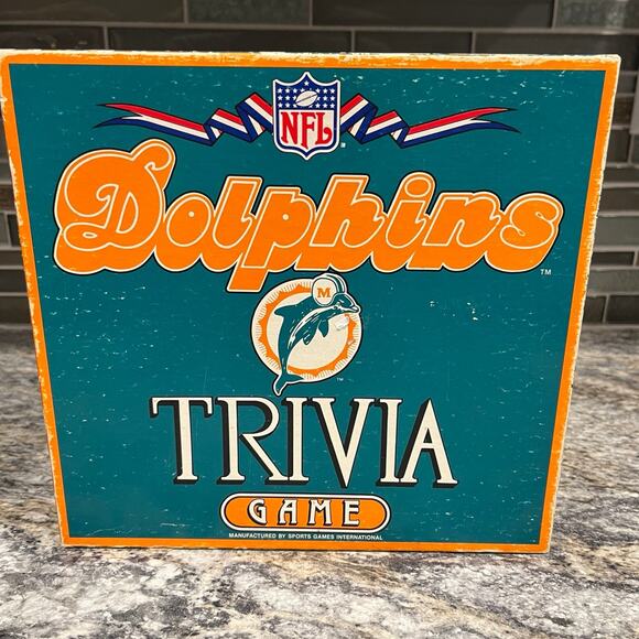 Vintage NFL Officially Licensed Miami Dolphins Trivia Game Complete - Picture 2 of 6